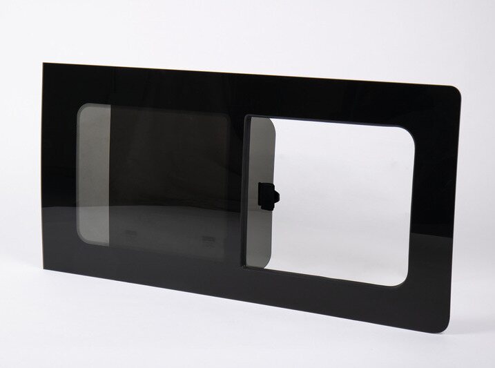 Carbest Merkkikohtaiset ikkunat Ford V710 korimalliin Liukuikkuna etu oikea, lyhyt + pitkä kori