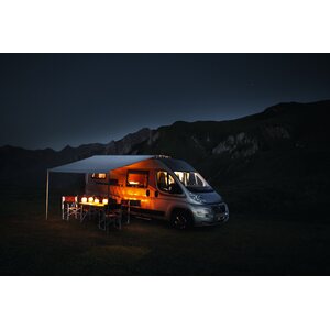 LED-nauha 4m säteilee sivuille itseliimautuva