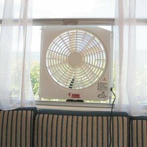 Fiamma Tuuletin turbo kit 12 v kattoluukkuun