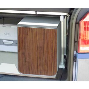 Istuin ja tarvikelaatikko n. 60 L Mini-camperiin