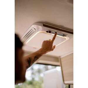 Indel B Plein-Aircon kattoilmastointilaitteen ilmanjakoyksikkö, Ringlight