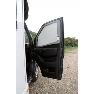 Remis sivuikkunan pimennysverho REMIfront 4, MB Sprinter 2019->, oikea