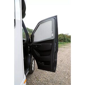 Remis sivuikkunan pimennysverho REMIfront 4, MB Sprinter 2019->, vasen